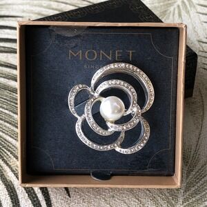 Monet Brooch Rhinestone Faux Pearl Flower Silver Tone Floral Signed Wave Classic